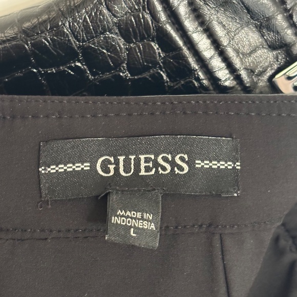 GUESS Faux Leather Croc Embossed Pencil Skirt Black Zip Detail | Size Large - Picture 6 of 7